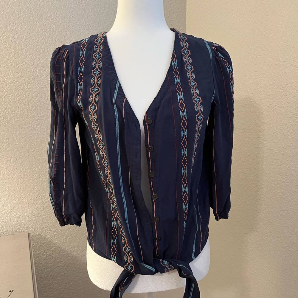 Button down blouse - Picture 7 of 8